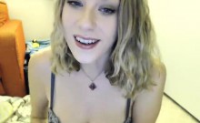 Gorgeous teen reveals the lovely contours of her boobs on t