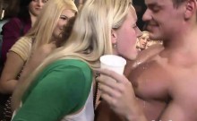 Foxy Babes Suck Boners In The Club